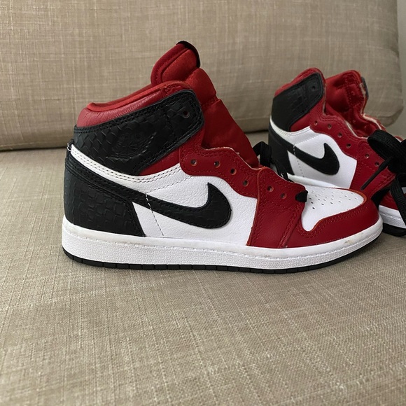 New never worn children’s Air Jordans - Picture 2 of 6